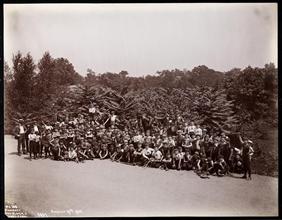 Public School 105 from Manhattam in the vacation playground in Bronx-Park. August 19th 1902.