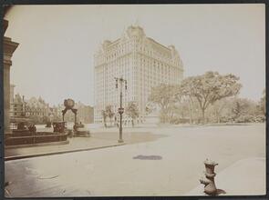 Hotel Plaza.