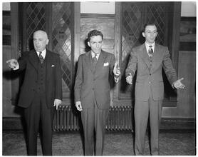 Dale Carnegie [Students in a Dale Carnegie class.]