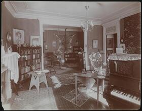 Residence, Mrs. Elliott.