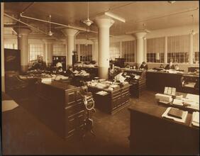 Long Island City. Metropolitan Life Insurance Company, Printing Division Building. Interior, general offices