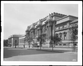 5th Avenue and 82nd Street. Metropolitan Museum of Art, detail of center section.