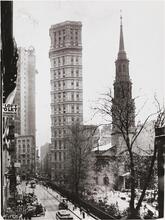 [St. Paul's Chapel.]