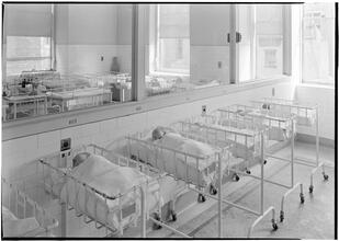 Beth Israel Hospital, Stuyvesant Square. Nursery.