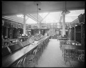 New York University, Library of Law, interior.