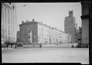 [Washington Square North.]
