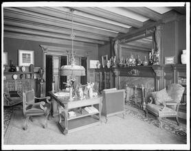 5th Avenue. Hall residence, library.