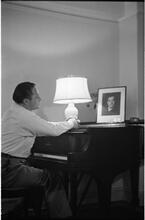 Christopher Lynch [Christopher Lynch, Irish tenor, at a piano.]