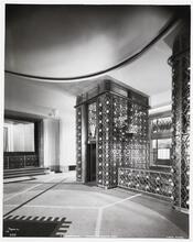 [S.S. "Normandie", Foyer, Promenade Deck, Cabin Class.]