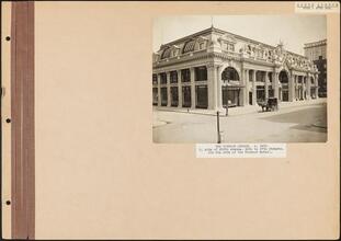Fifth Avenue between 46th and 47th Street [Fifth Avenue, 40th Street to 54th Street]
