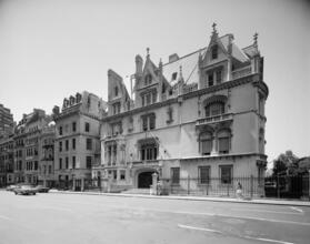 [Ukrainian Institute of America, 2 East 79th Street.]