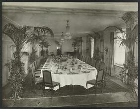Hotel Biltmore, Interiors, Dining rooms.