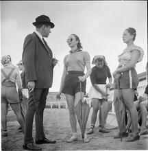 Circus [Circus performers.]