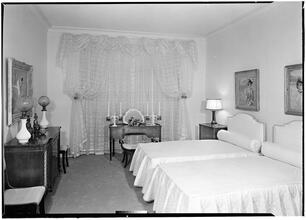 Brides House, Savoy [Plaza] Hotel.