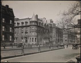 [Park Avenue north from 37th Street.]