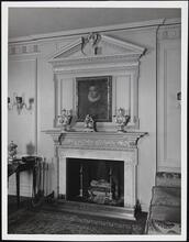 [Interior of 800 Park Avenue.]