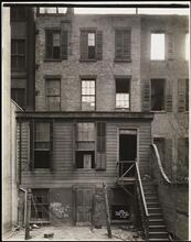 [Rear of East 28th Street.]