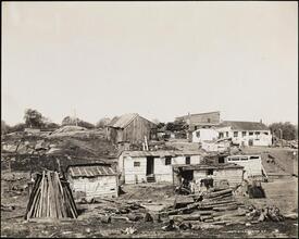 [5th Avenue and 101st Street.]