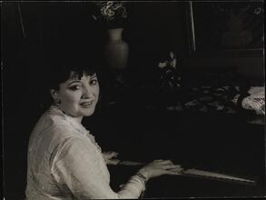 Helen Morgan as Julie in "Show Boat".