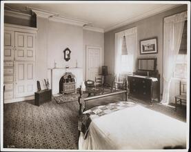 [Interior of Watt-Pinkney Mansion, West 139th Street.]