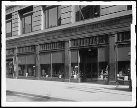 1302-1314 Broadway. Marbridge Building, detail of storefronts.