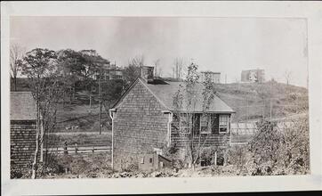[Cromwell Farm House.]