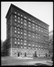 Park Avenue between 51st and 52nd Streets.  Apartment house.
