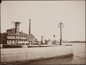 [Old fireboat house at Battery.]