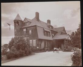 Residence, Mr. Frank Seaman (Frank Seaman Inc.).