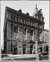 [Long Island Historical Society, 128 Pierrepont Street.]