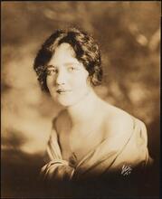 [Gypsy O'Brien in "Bunny".]