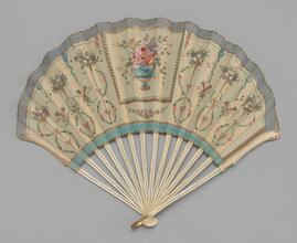 Folding fan of cream hand-painted silk palmette-shaped leaf