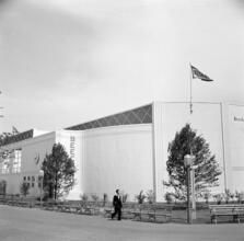 [Beech-Nut building, New York World's Fair.]