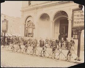 Bicycling, New York Streets.