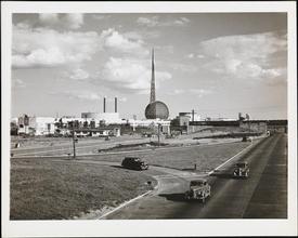 Grand Central Parkway (General view of Fair from Roosevelt)