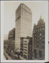 [West 40th Street, looking toward 5th Avenue.]