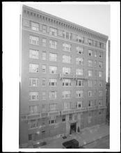 East 76th Street, south side between Lexington and Park Avenues. General exterior.