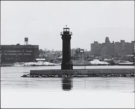 [East River lighthouse at north end of Welfare Island.]
