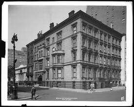 39 East 36th Street and Park Avenue. Residence.