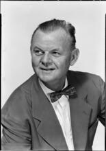 [Lawrence Tibbett for "Peter Pan".]