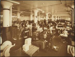 Long Island City. Metropolitan Life Insurance Company, Printing Division Building. Interior, press room