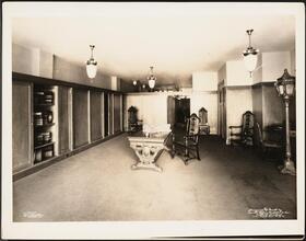 675 Fifth Avenue. Interior