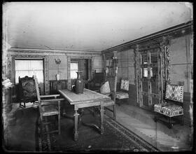 Room inside the Henry William Poor house.