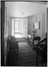 Mrs. Edgar Auchincloss [residence]. Entrance hall.