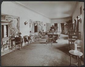 Hotel Belmont.