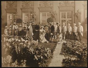 Hyde Ball, Large Group in Garden of Versailles, Madame Rejane.