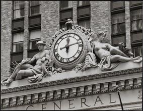 [Detail of clock and sculpture on the Helmsley Building, 230 Park Avenue.]