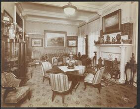 Briarcliff Lodge, Parlor.
