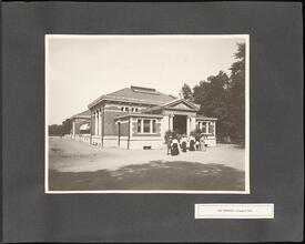 The Primates, Zoological Park [Parks of the Bronx, 1904.]