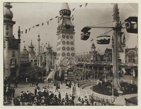 [Luna Park.]